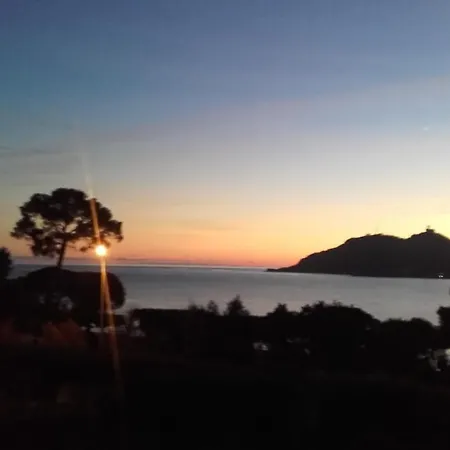 Vue Piscines Parking Les Coraux Agay * Saint-Raphael (Var)