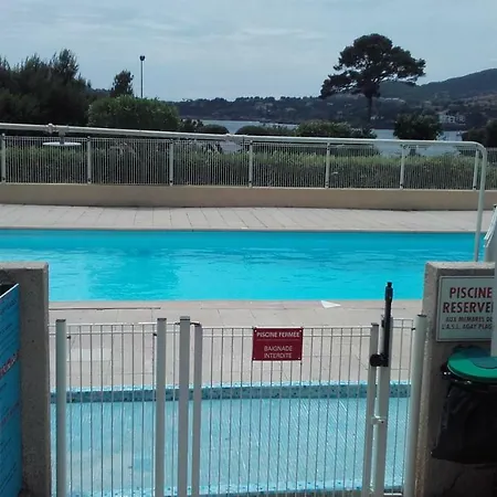 Vue Piscines Parking Les Coraux Agay Apartment